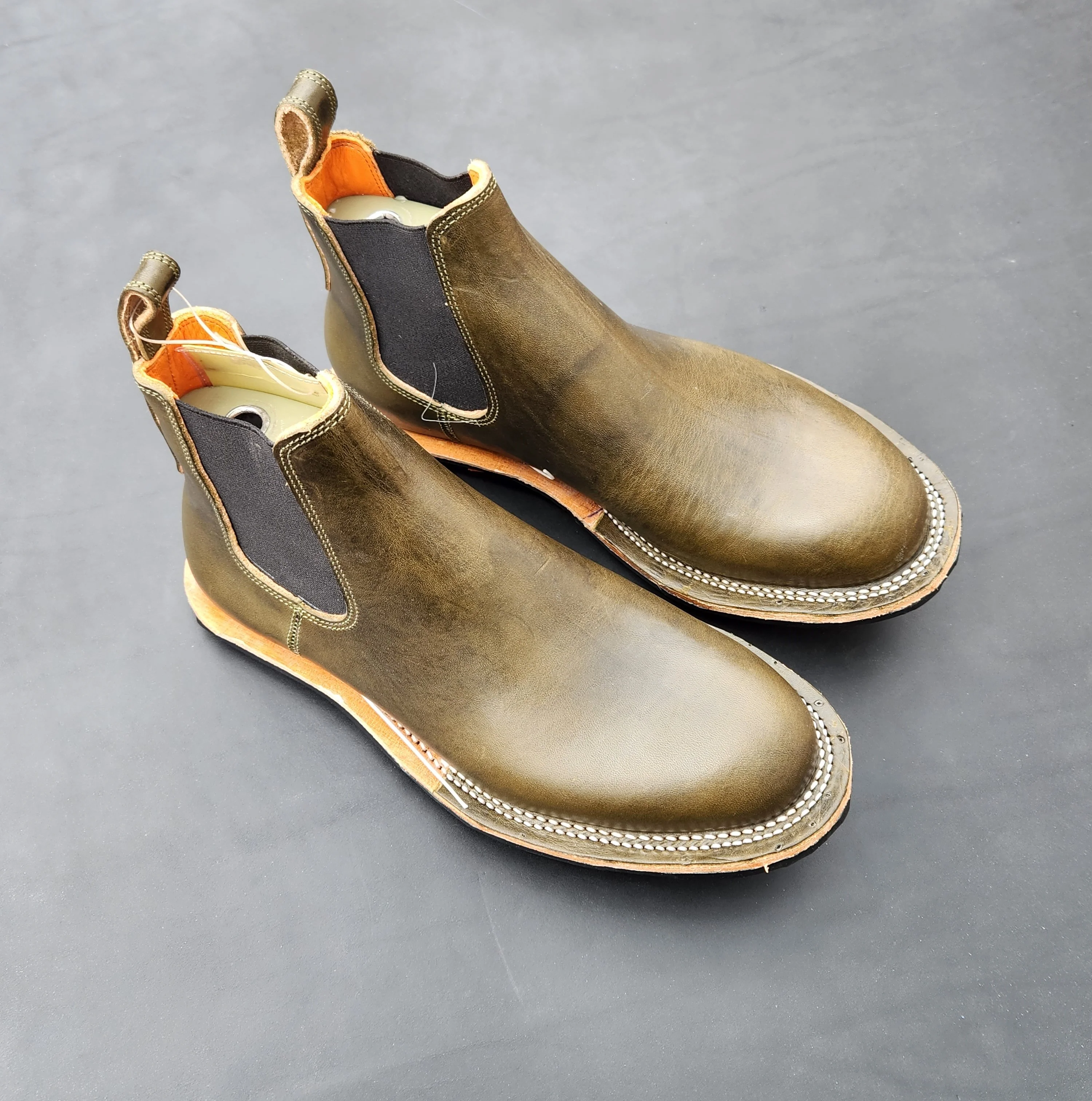 Isidro Chelsea in Olive - Image 4